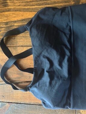 Athleta Black Double-Strap Seamless Sports Bra